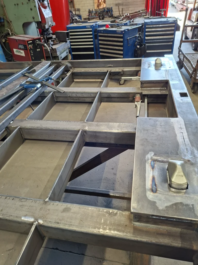 Vrachtwagenframe voor Jan Tromp