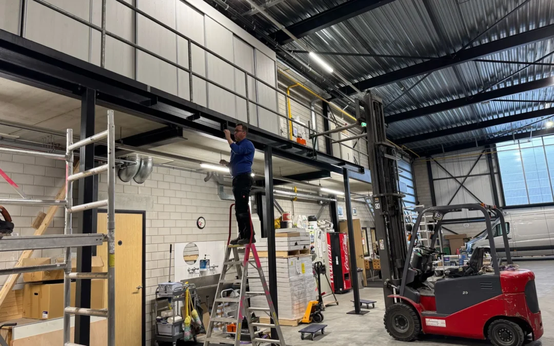 Bordesconstructie met trap