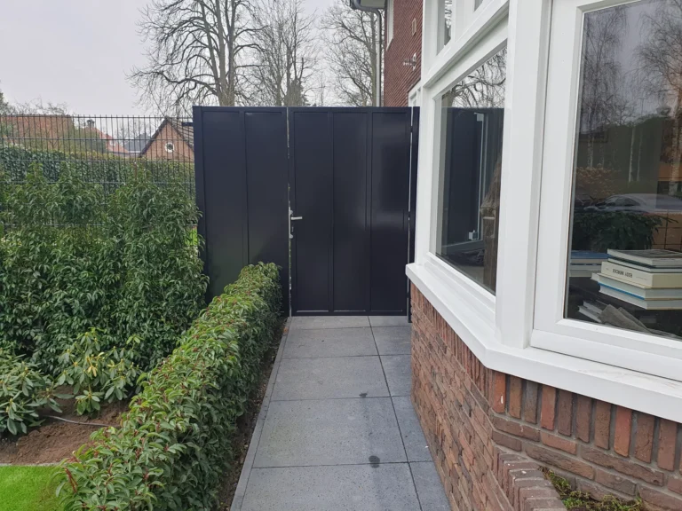 Poorten en hekwerk Villa in Vught