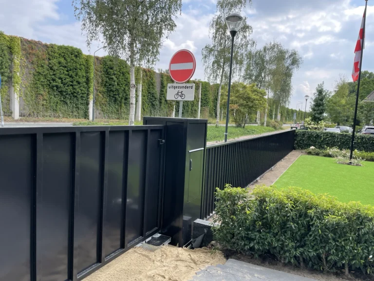 Poorten en hekwerk Villa in Vught