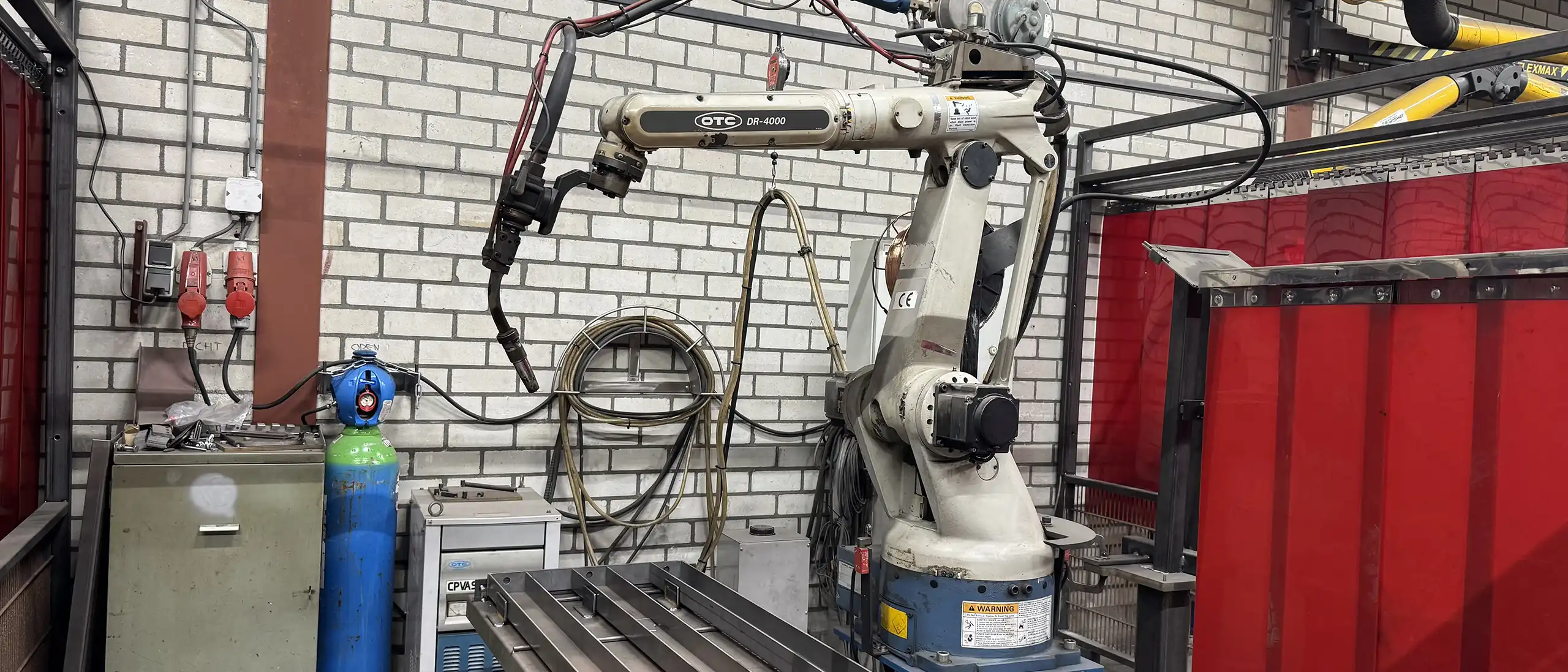 OTC Daihen DR-4000-lasrobot bij Ferro Metaal Industrie